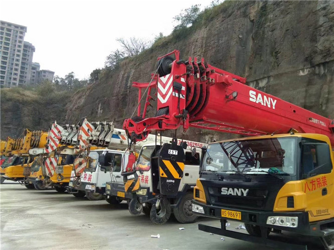 沽源县吊车出租按什么计费？台班费、单次费、里程费怎么算？